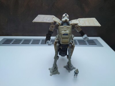 Star Wars 2007 - Transformer Crossover AT-AT Driver Walker