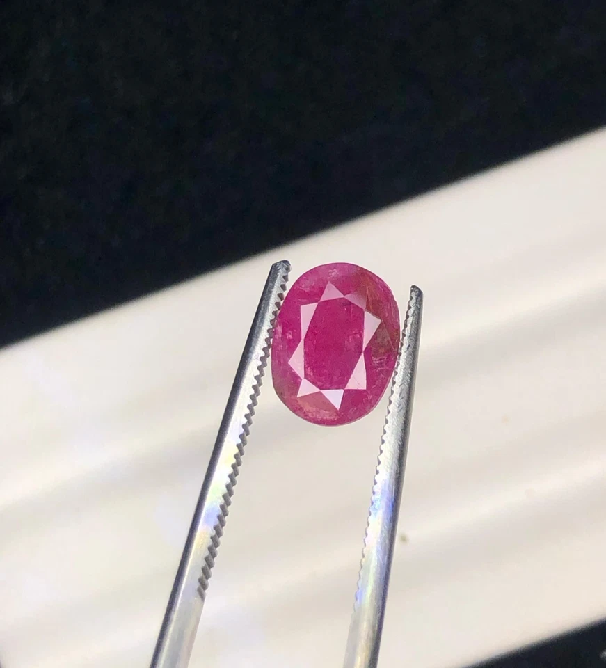 2.10 ct Top Quality Natural Ruby loose gemstone from Afghanistan - Image 4 of 4