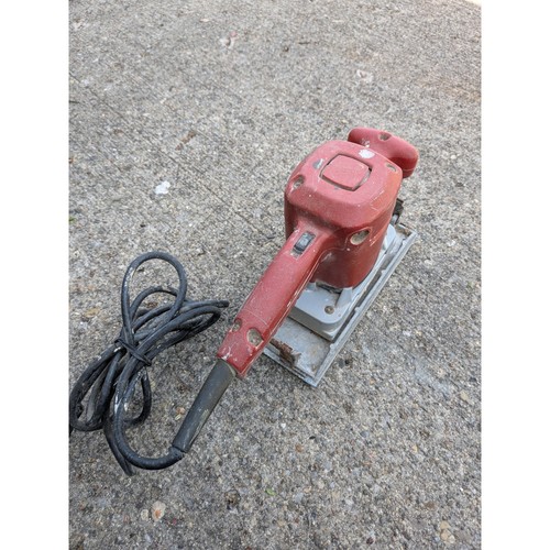 Milwaukee 6010 Heavy Duty 1/2 Sheet Orbital Sander 5 Amp 12000 OPM Corded TESTED