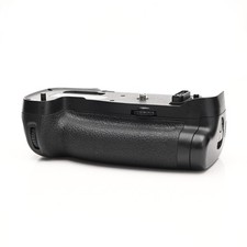 Nikon MB-D17 Multi Power Battery Pack for Nikon D500 659