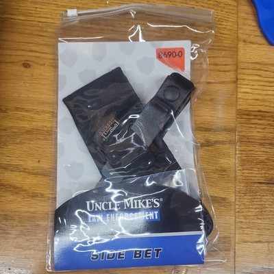 NWT Uncle Mike's Side Bet Belt Slide Holster Ambidextrous (22,25,380)