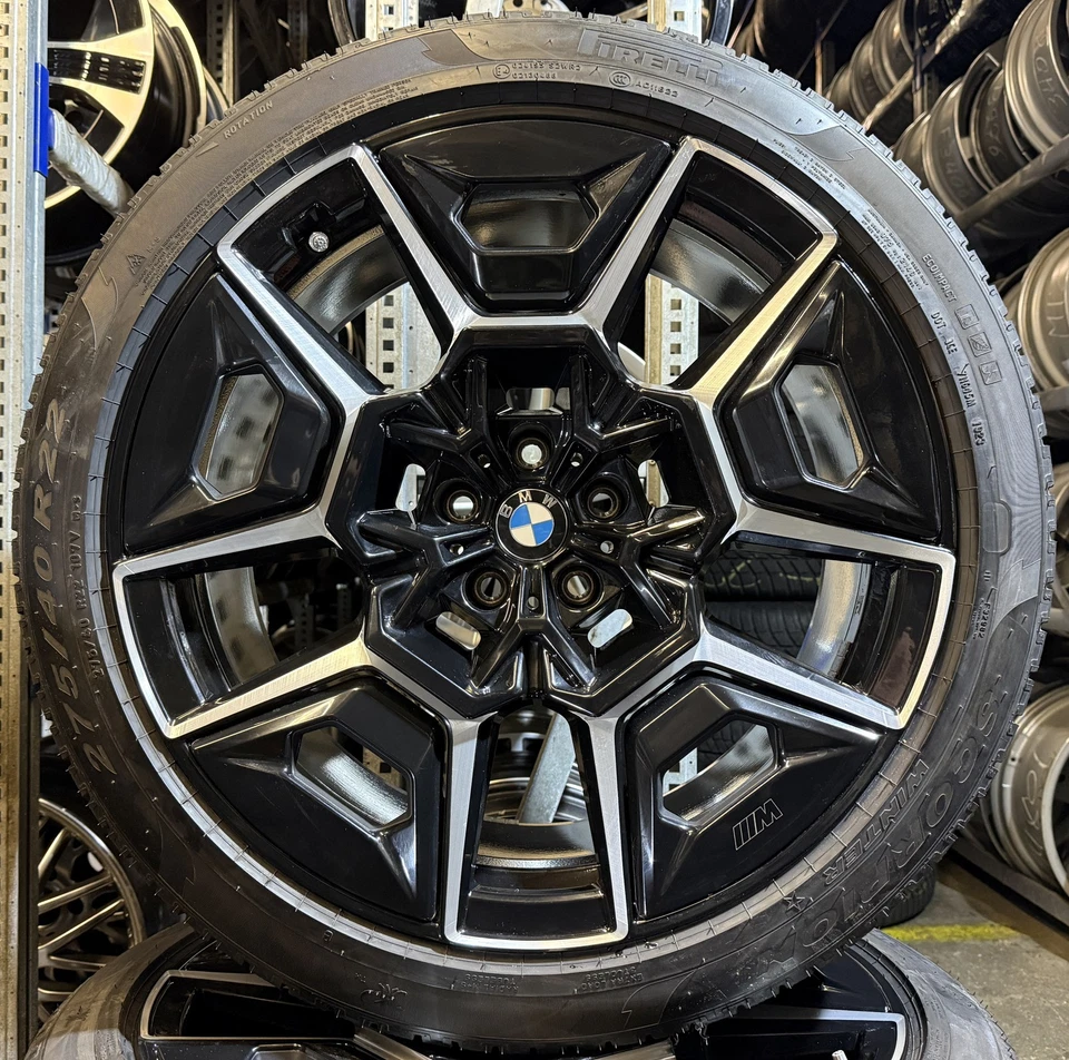 4x Orig BMW Winterräder Styling 922 M 275/40 R22 107V XM G09 1543987 3589 - Bild 2 von 3