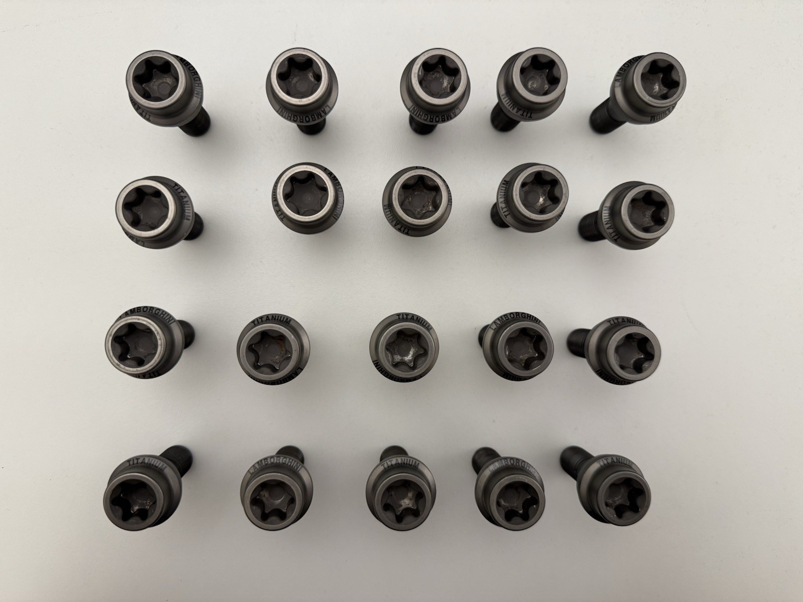 Titanium Lamborghini Wheel Bolt 403601295C Gallardo Huracan Superlegera Lug Nut 
