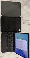 iPad Pro 13-inch M4 1TB, Wi-Fi  5G, Nano -Texture,Magic Keyboard  Extras