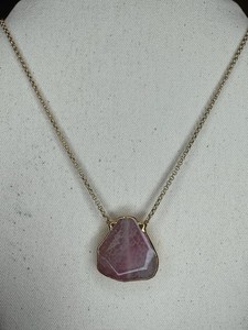 Authentic Janna Conner Pendant Necklace Pink Stone Gold Plated Freeform Signed Toggle