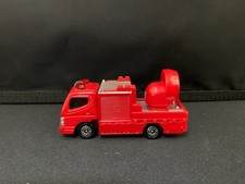 Tomy  Tomica 2002 18 Mitsubishi Fuso Blower Fire Truck  Diecast