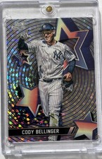 2025 Topps Cosmic Chrome Starfractor Cody Bellinger #SF-39
