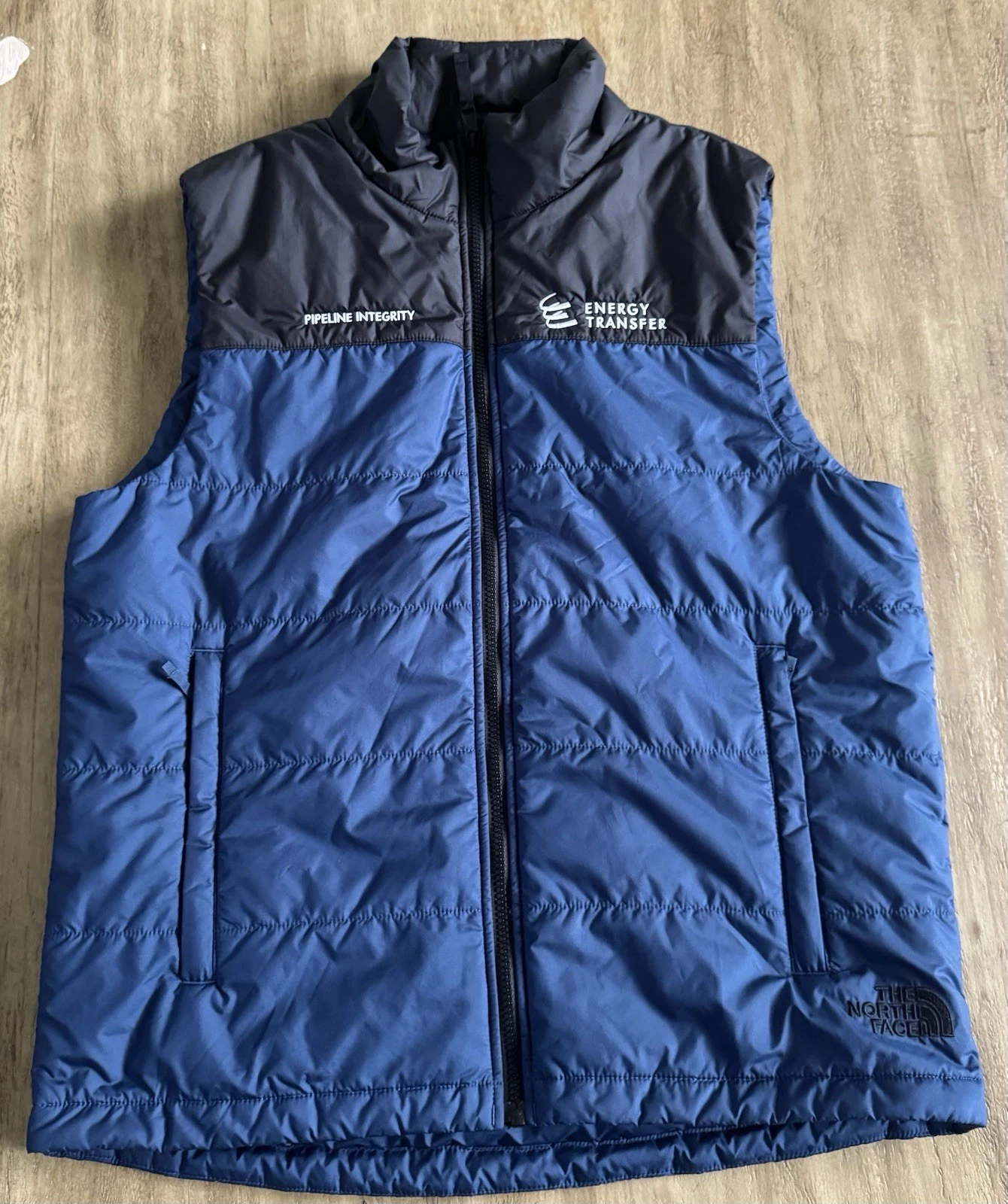 The North Face Everyday Insulated Vest Mens Medium Sleeveless Blue **EMBROIDERY*
