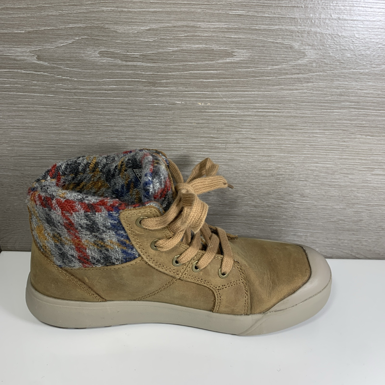 Stivaletti sneaker KEEN donna taglia 7 5 M Elena escursionismo isolati 523461 usati in ottime condizioni