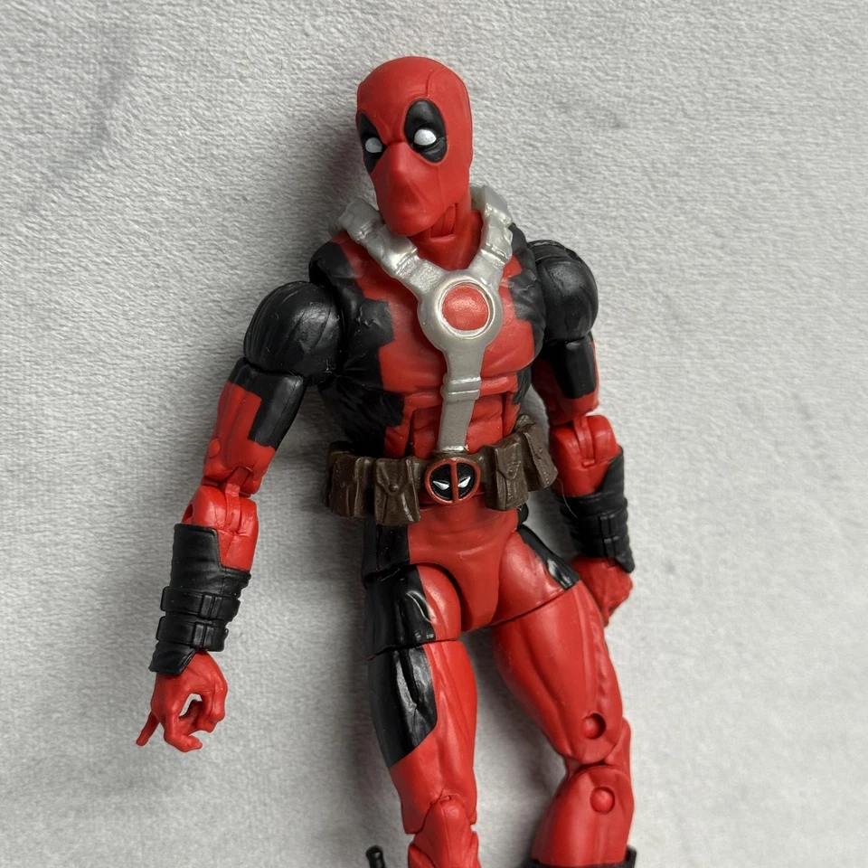 Figura de acción Marvel Deadpool Hasbro 2024 con Dogpool Sidekick lote suelto Foto 2 de 4