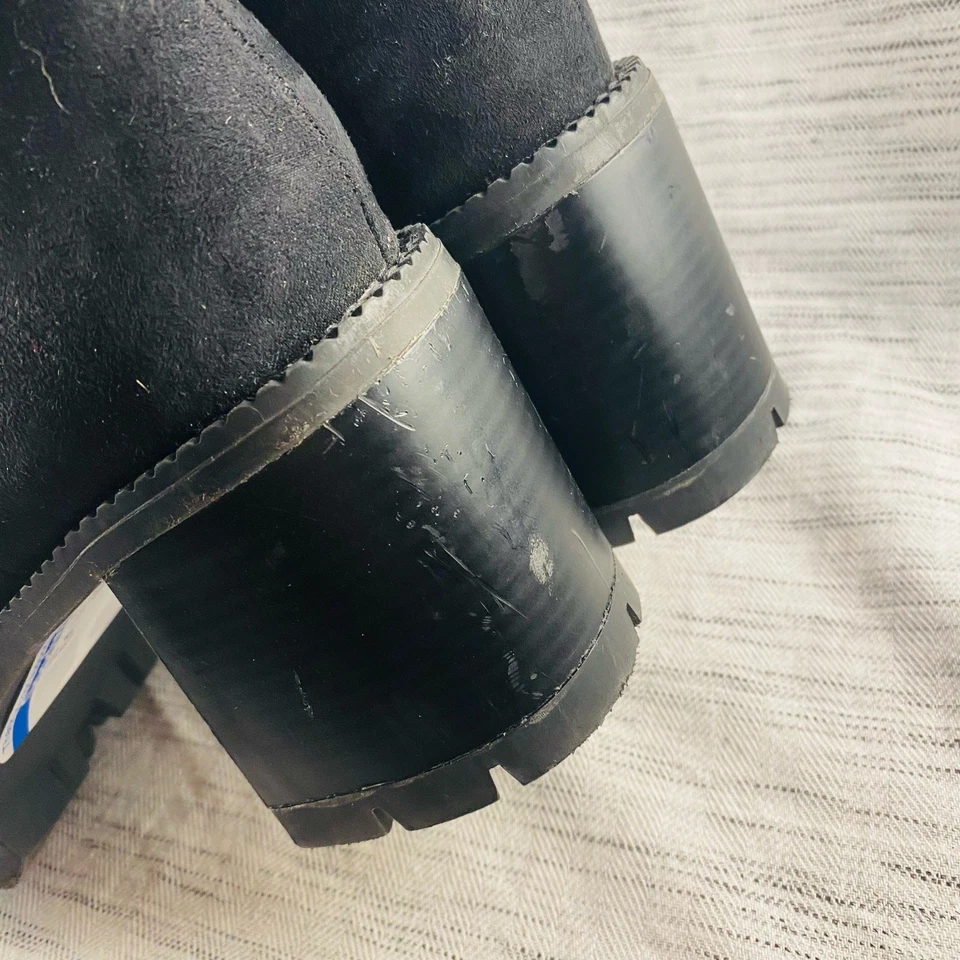 Wild Pair Margo Black Faux Suede Lug Sole Chunky Heeled Ankle Boots 10 Goth Punk - Image 3 of 4