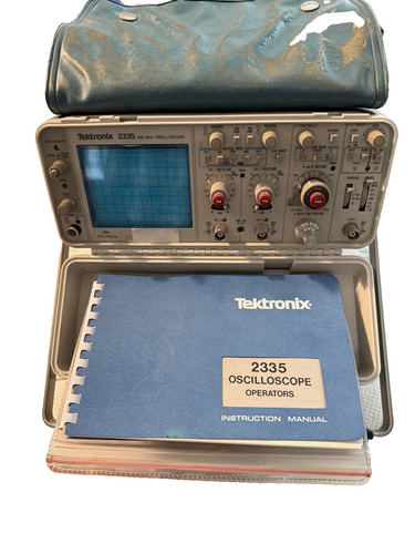Tektronics 2335 Oscilliscope with accessories and manual