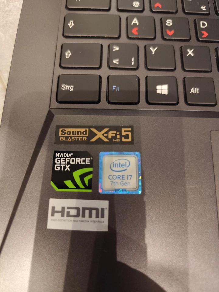 xmg p641hk - Core i7 - 7th Gen. 16GB Ram 1TB HDD Windows 10 Gaming Laptop - Bild 3 von 4