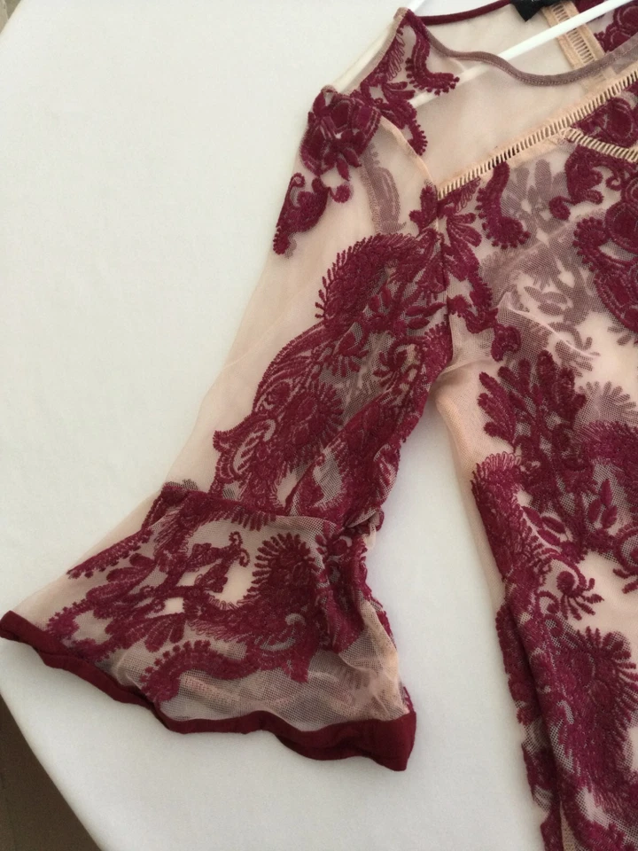 Minkpink Embroidered Sheer Mesh Top Pink Tulle Size Large Burgundy Bell Sleeves - Image 4 of 4