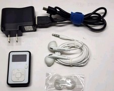 Sansa Clip Plus 4GB MP3 Player White  Black With Charger