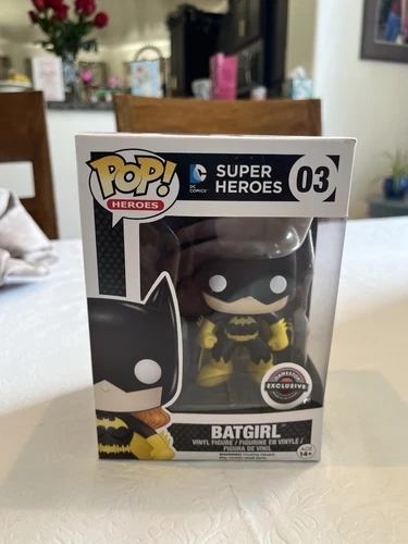 Funko Pop! Vinyl: DC Universe - Batgirl (Black) - GameStop (Exclusive) #3