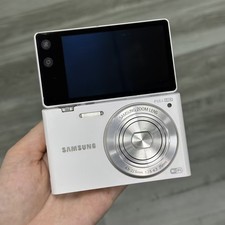 Samsung MV900f Flip-out Vlog Digital Camera 16.3 MP 5xOptical Zoom White WiFiCCD