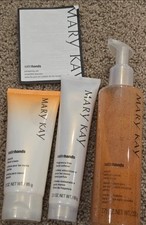 Mary Kay New Satin Hands Set With Bag