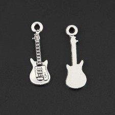 50 piezas dijes de guitarra 24x8 mm tono plata instrumento musical colgante fabricación de joyas