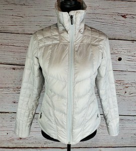 packable goose down jacket
