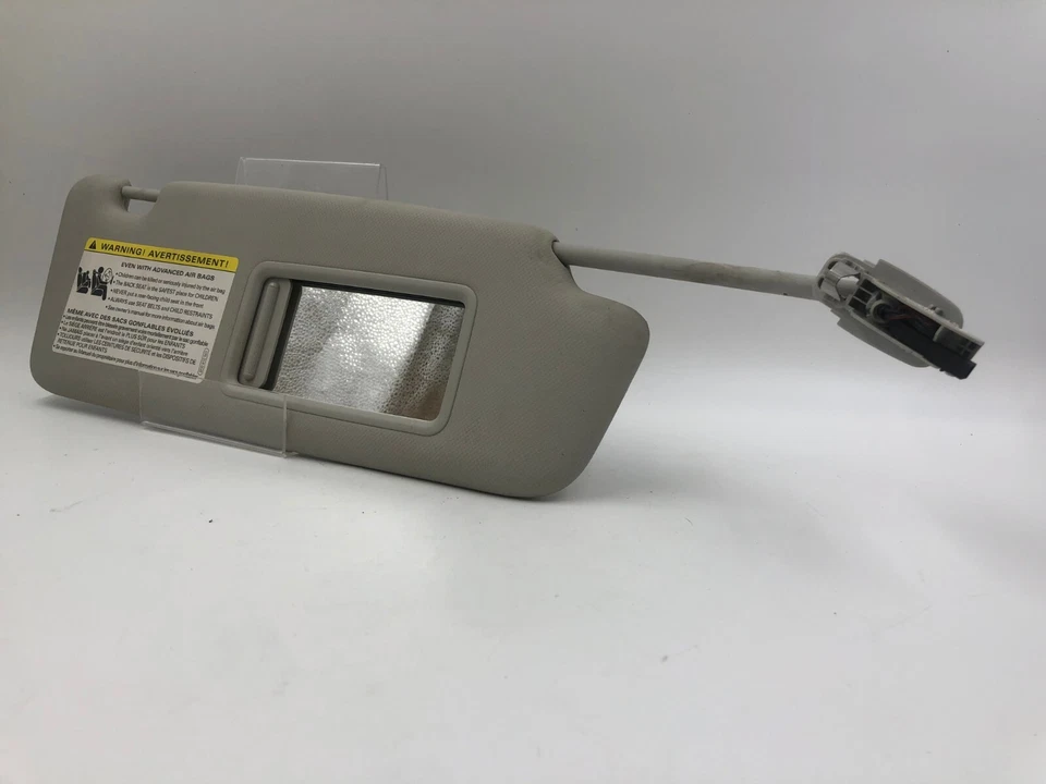 Parasol para pasajeros Audi A4 2009-2012 gris iluminado OEM E03B25022 Foto 4 de 4