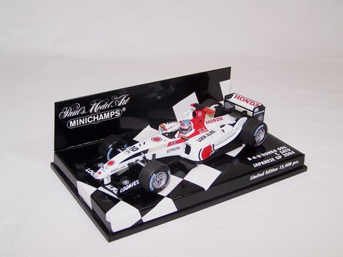 MINICHAMPS 1:43 "Takuma Sato" BAR Honda 006 + Dallara Mugen F301 Ganador GP de Macao - Imagen 3 de 7