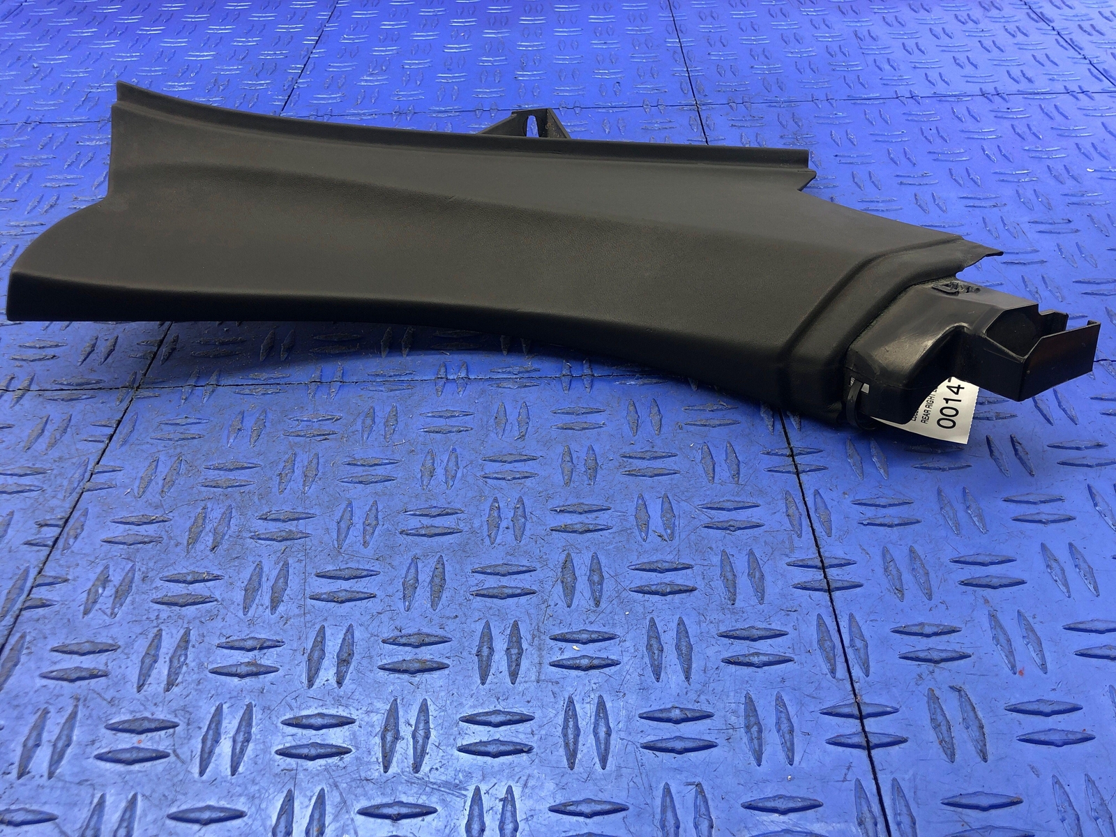 2008-2015 AUDI R8 REAR RIGHT LOWER QUARTER PANEL TRIM COVER BLACK 427867036 OEM