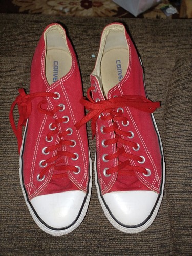 Mens converse size 9 women's 11 shoes 