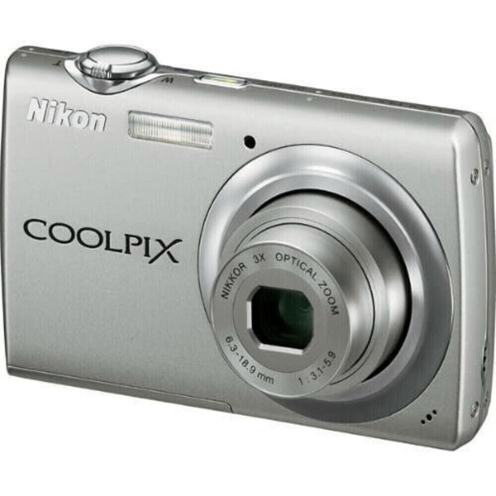 Nikon COOLPIX S220 Digital Camera 10.0MP 3x Optical Zoom with