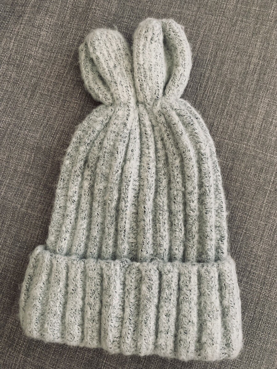 Pretty Grey Acrylic Knitted Hat UK