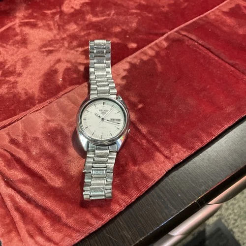 Vintage Seiko 5 Automatic 7009-3040 Silver 24 hr Dial Men's Watch Original Works