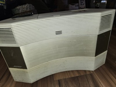 Bose Acoustic Wave Music System CD-3000 CD Player with Remote and Carrying Case