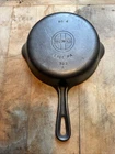 Griswold cast iron skillet #4 702. Excellent Condition. ￼