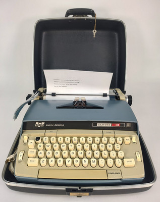 Serviced Smith-Corona Electra 110 Blue Typewriter w/Case