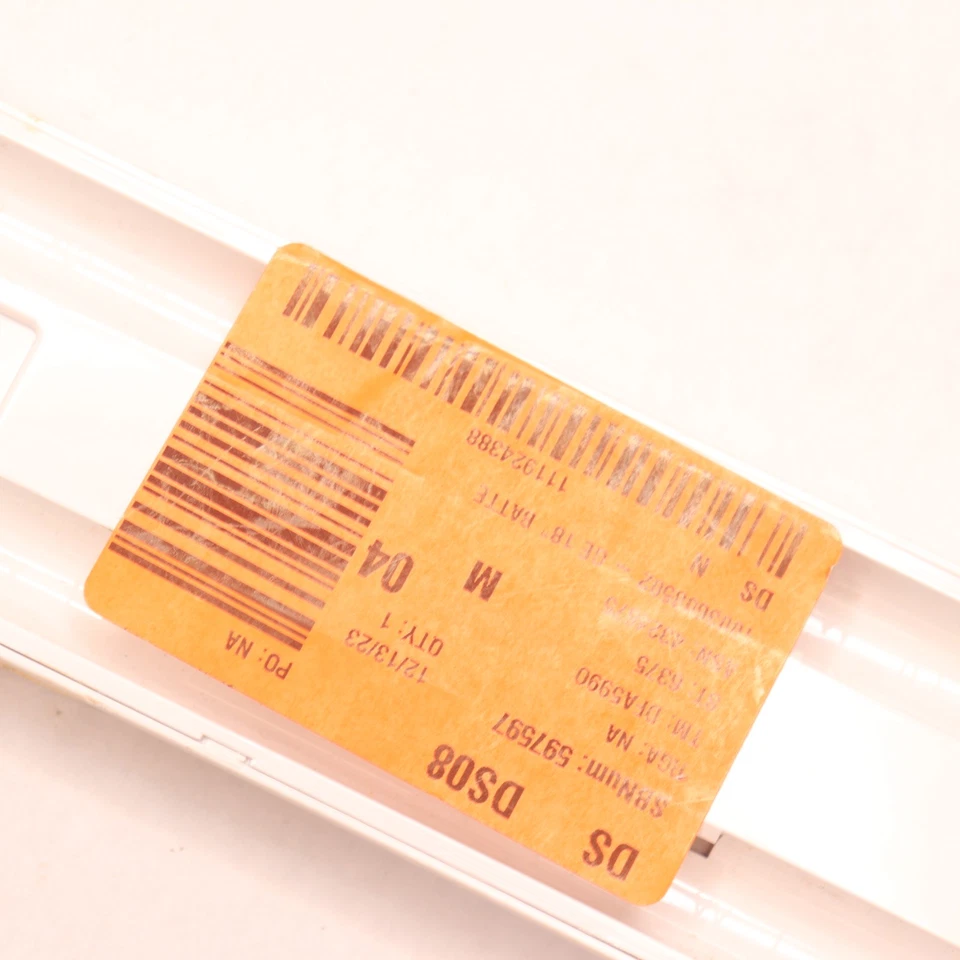 GE Under Cabinet LED Light Bar White 60W 120V 18" - Missing Back Plate - Image 4 of 4