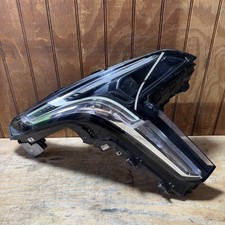 2019-2021 CADILLAC XT4 FRONT RIGHT RH HID LED HEADLIGHT HEADLAMP WITH MODULE OEM