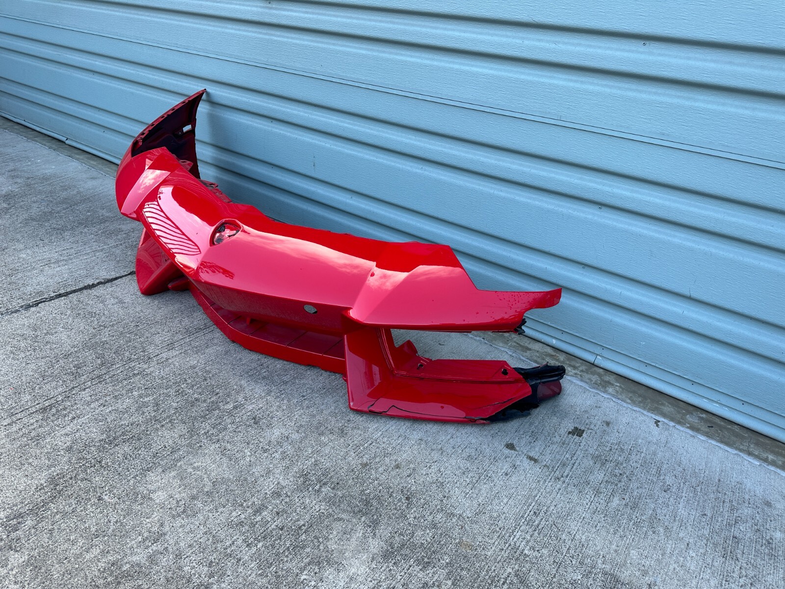 2010-2014 Lamborghini Aventador LP700-4 Front Bumper W Parktronic 470807103C
