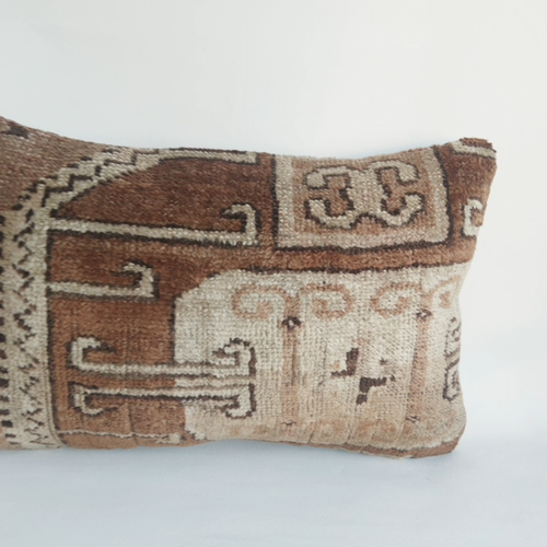 Rug Pillow Cover 16x24 in Turkey Pillow Handmade Carpet Pillow Cover - Video 1 of 1