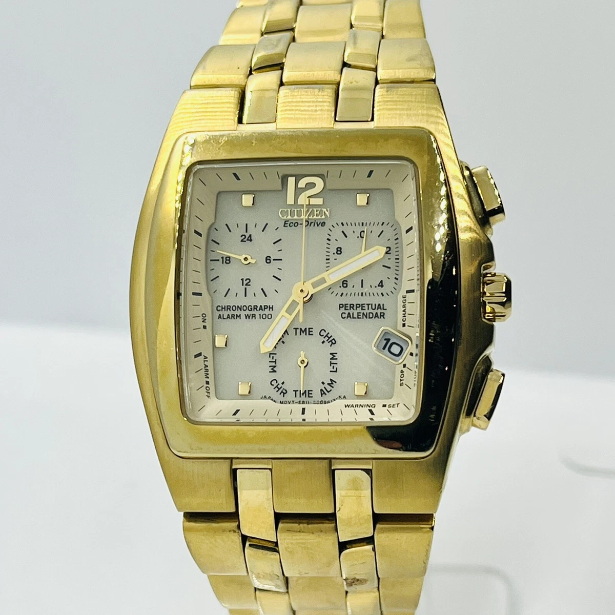 Citizen gold hotsell chronograph watch