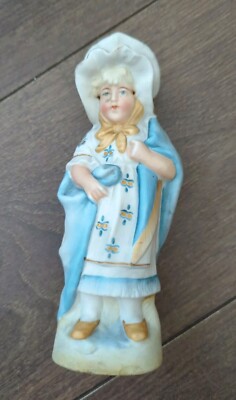 Vintage Deutsch? Biskuit 7,5'' Figur Oma alte Frau in blau Blumen Nachtwäsche