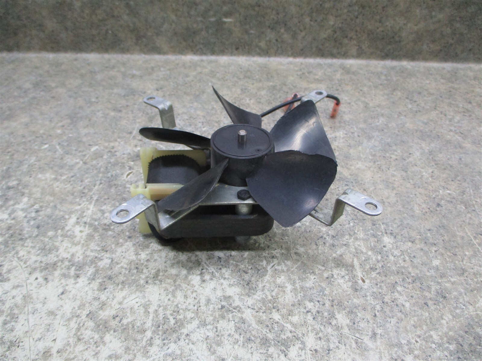 Ge Range Fan Motor Part # Wb26K5045