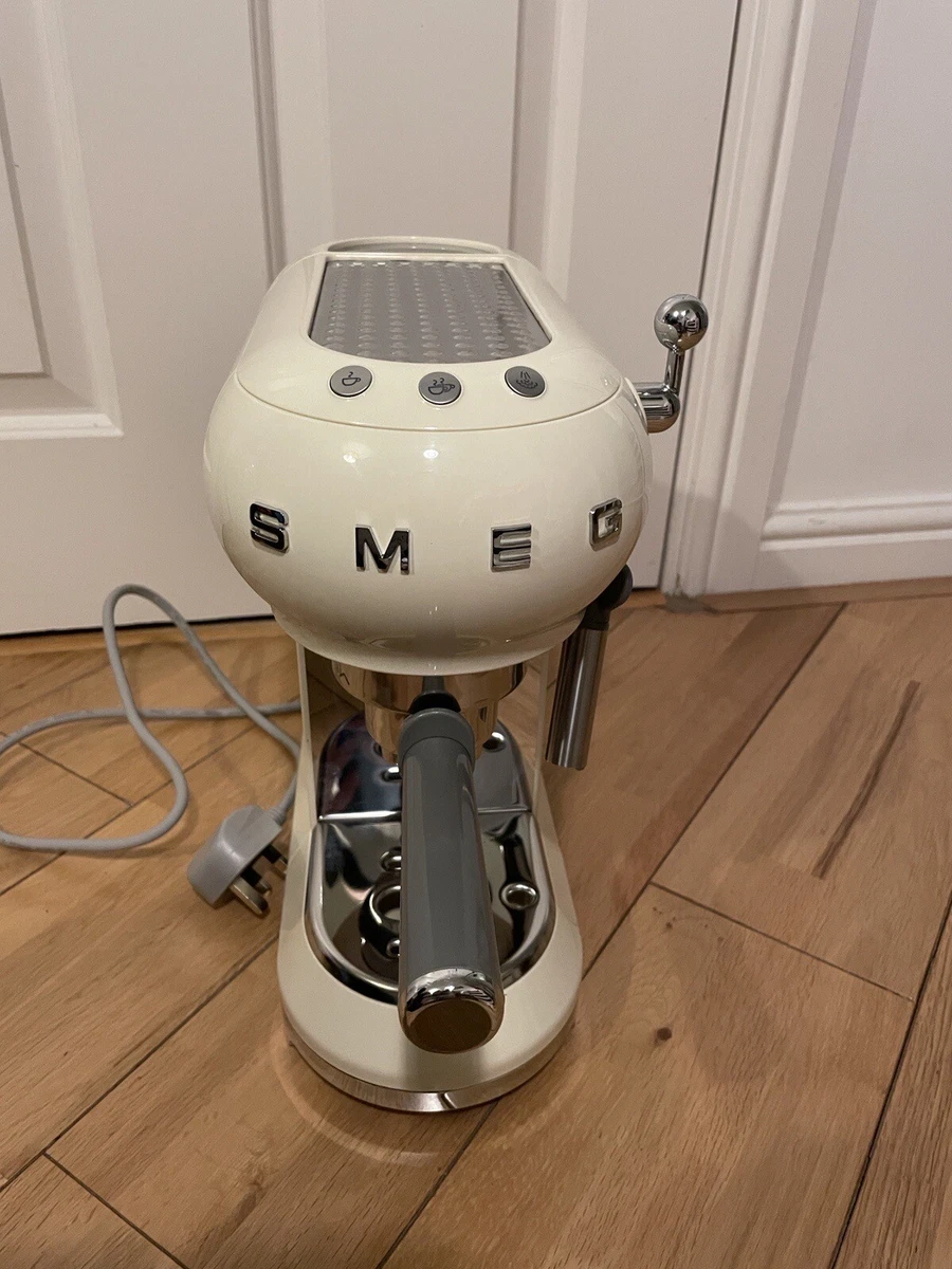 Smeg ECF01CRUK Espresso Coffee Machine Cream Please Read The