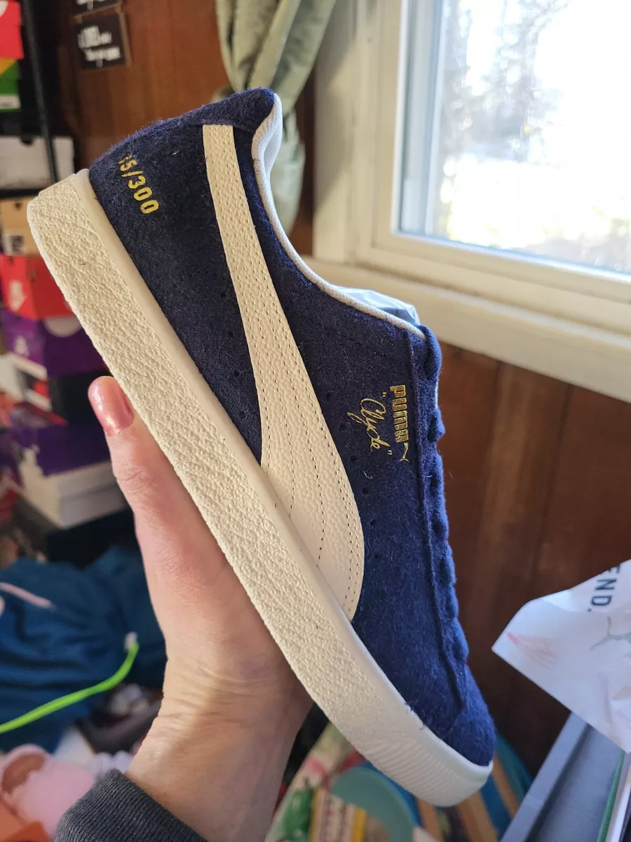 Puma clyde store on feet