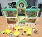 Vintage Coleco Cabbage Patch Kids Babyland General Hospital & Figures | 1984