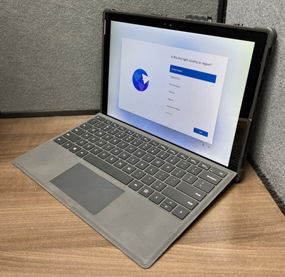Microsoft Surface Pro 4 i5-6300U 8GB RAM 256GB SSD *read