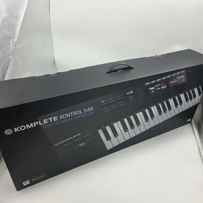Native Instruments KOMPLETE Kontrol S49 MK2 Keyboard Controller BARELY USED