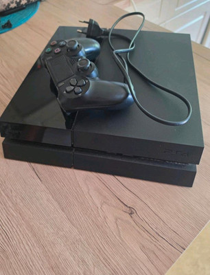 Sony PlayStation 4 Heimkonsole Schwarz mit Controller & Kabel & 2 Spiele