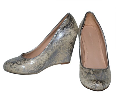 Banana Republic Womens Wedge High Heel Snakeskin Print Shoes Size