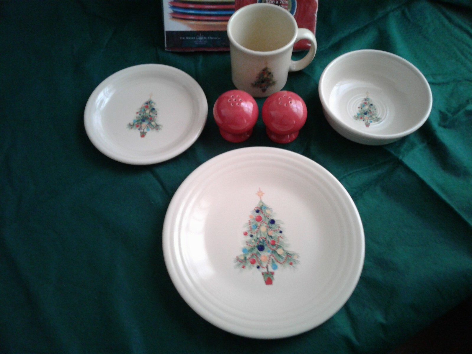 New Fiestaware Christmas LotPlate/ App Plate/Bowl/Mug/S&P/Tablecloth