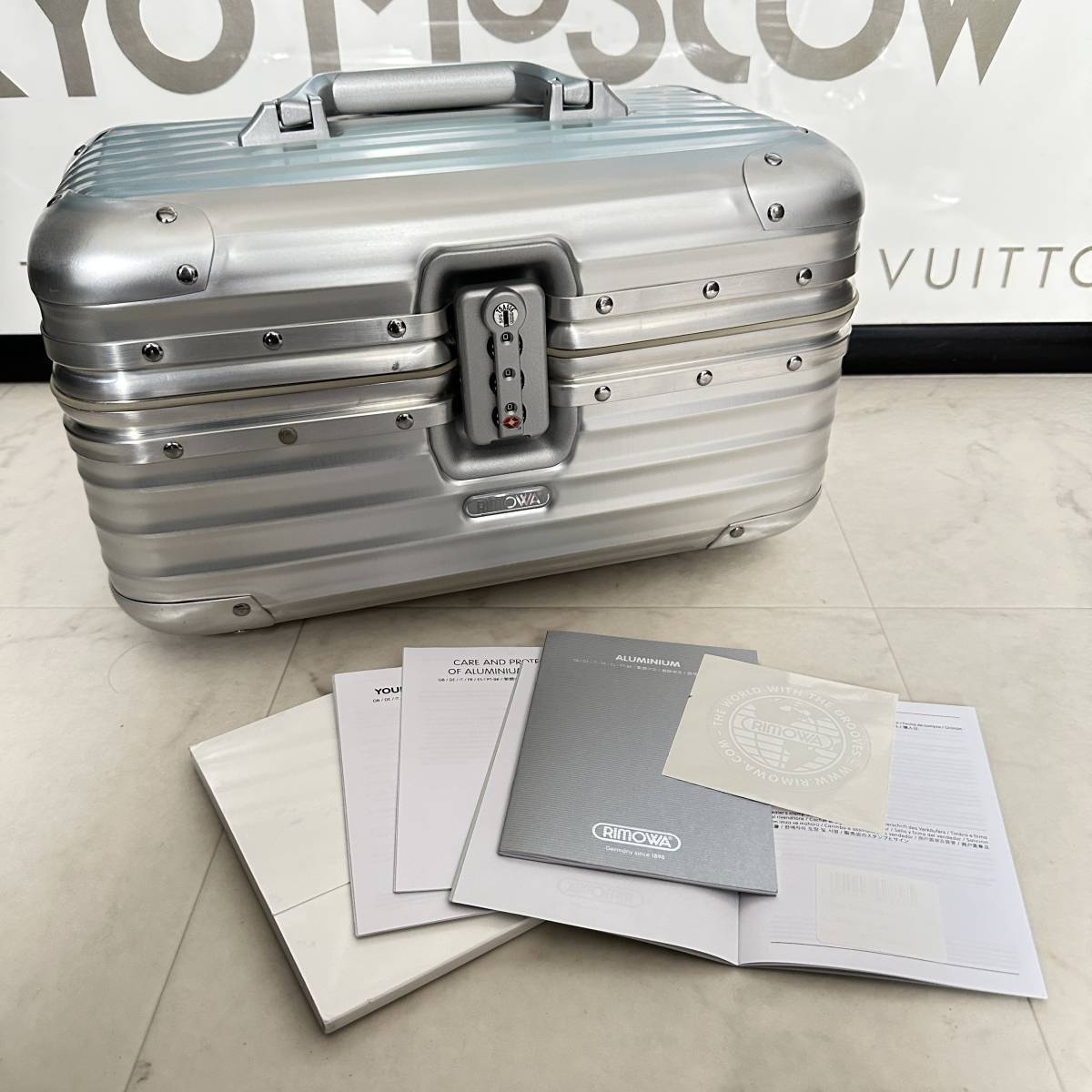 Instant Delivery Tsa Lock Rimowa Topas Topaz Beauty Case Instant Delivery Tsa Lock Rimowa Topas Topaz Beauty Case